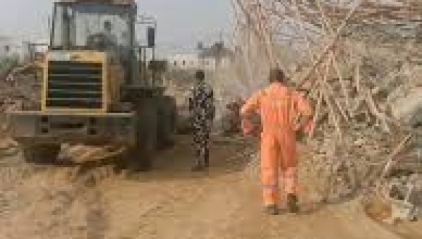 One dead, four injured as two-storey building collapses in Lagos